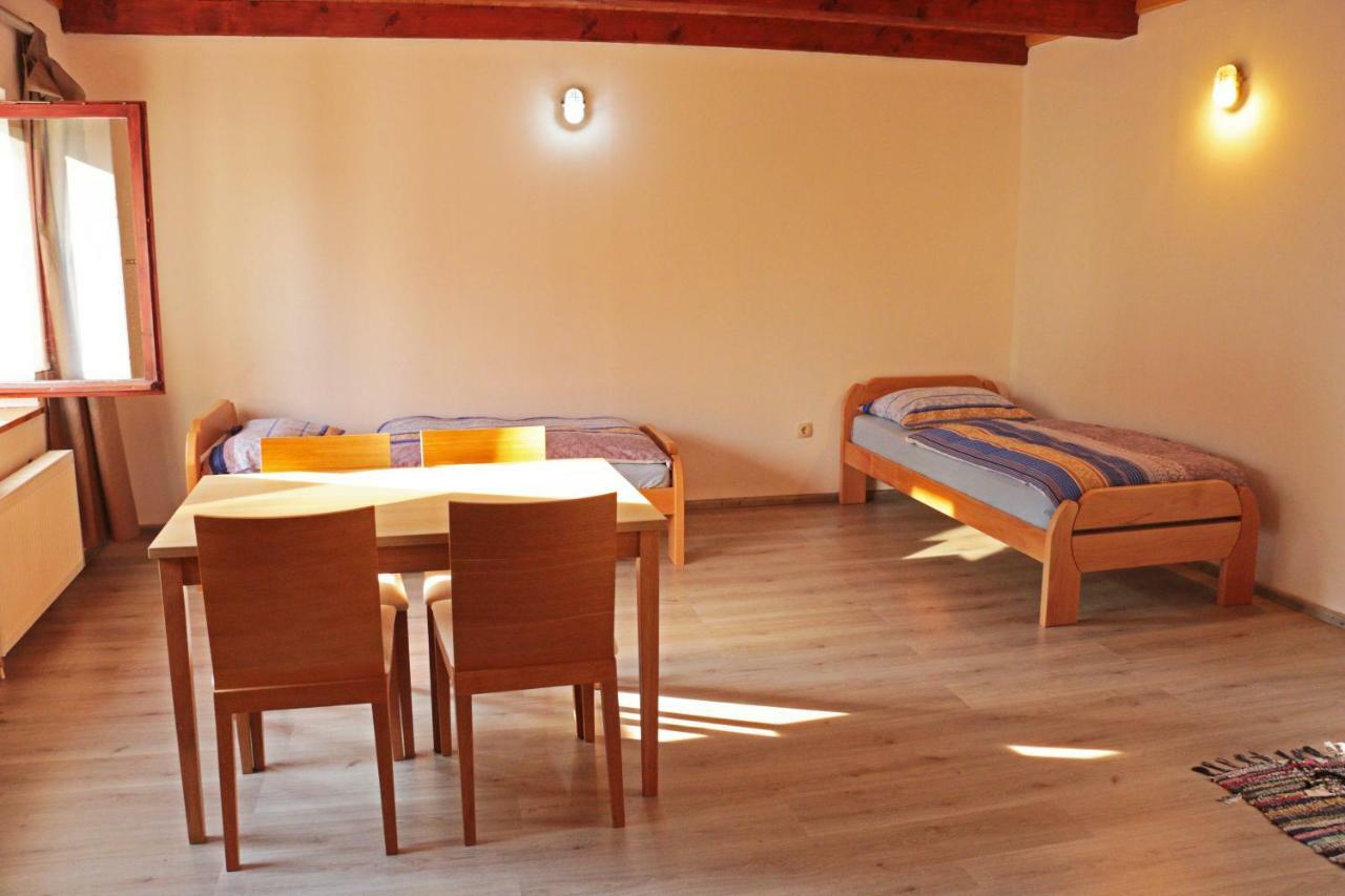 Stonehouse Appartement Nova Gorica Buitenkant foto